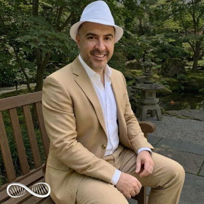 episode Start lifehacking longevity: 1) Storytelling 2) Supplementation 3) Self-quantification 🎙️ with Edward Van Harmelen of Youth and Earth artwork