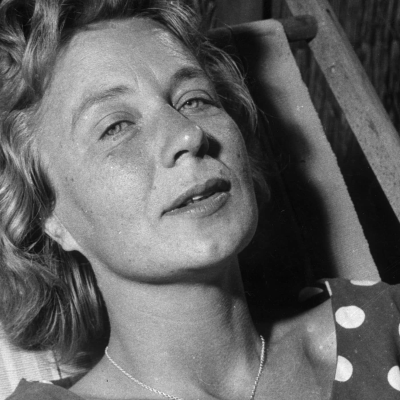episode ”Gift” – Ditlevsens roman om missbruk, äktenskap och skrivande artwork