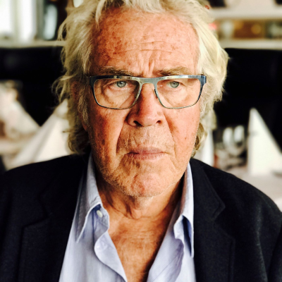 episode ‘Hvor vi spiser' med Jørgen Leth: “Jeg har et særligt forhold til smørrebrød. Det er noget af det, jeg tænker på og savner, når jeg er i Hai artwork
