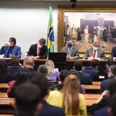 episode Efraim Filho comemora aprovação do orçamento da bancada federal em mais de R$200 milhões para a Paraíba artwork