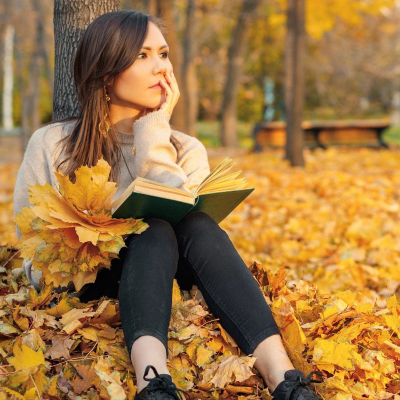 episode Mit neuen Büchern von Helga Schubert, András Visky und Tom Hillenbrand. Mit einem Gespräch über die Aktualität von Jane Austens Romanen und mit einer Hommage an Martin Walser. artwork