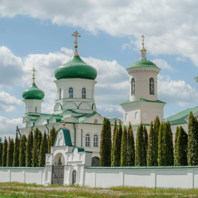 episode 134. Какие праздники отмечают в мае? What holidays do we celebrate in May? artwork
