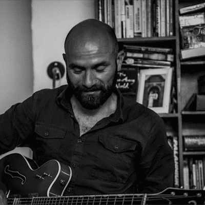 episode 14: Mark Solborg - ILK music, TUNGEMÅL and three dimensional guitar language artwork