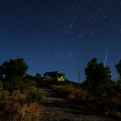 episode Meteorsværmen Geminiderne topper nu: Sådan kan du se stjerneskuddene i weekenden artwork