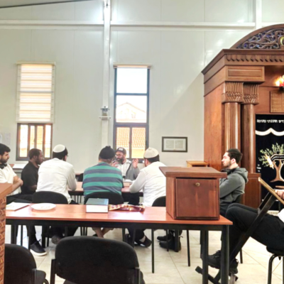 episode The Breslov Yeshiva “the Power of Rebbe Nachman’s teaching of Nekutod Tovot…” By Eli Goldsmith x UB artwork