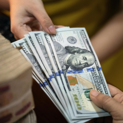 episode Why the Dollar’s Decline Matters artwork
