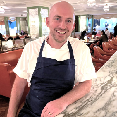 episode Head Chef at 45 Jermyn St., Sam White, joins us to talk about his early life, adventures around the world, in Africa, France and the UK, but also his career in Food & Drink and the Hospitality Industry. Essential listening for dedicated foodies. artwork