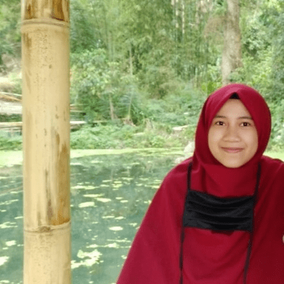 Hanifah Alhyfmi (Hana Hanifah)