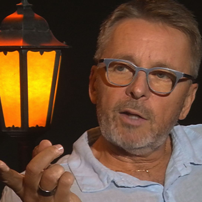 episode .pod lampou s Ivanom Miklošom: Prečo za vlád Smeru zaostávame a prečo to konsolidácia nezmení artwork