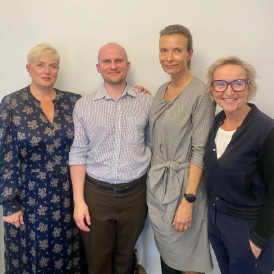 episode #82 "Min chef drikker sig ned til fredagsbar" artwork