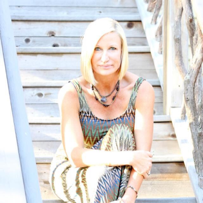 episode Jennifer Interviews World Renowned Psychic Medium and Best Selling Author ~John Holland as she hosts “Your Spirit Hour,” on Shay Parker’s ~ Best of the Best Radio artwork
