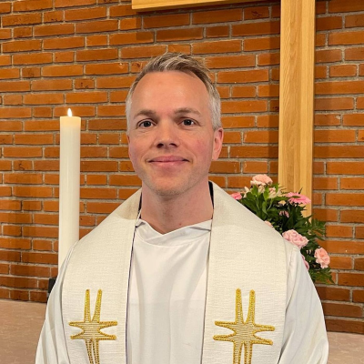 episode "Vi lever i glædens tid" af Peter Bæk 11. maj 2025 (3.s.e.påske) artwork