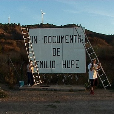 episode / VR205 / El viento que golpea mi ventana: Familia, memoria, tierra y muerte artwork