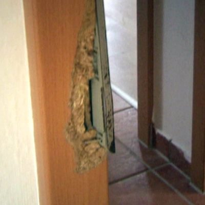 episode Wer zahlt für kaputte Tür nach Polizeieinsatz? artwork