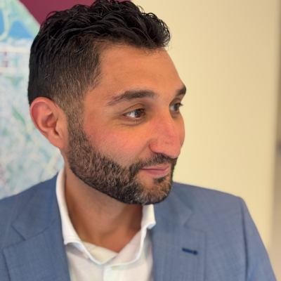 episode Podcast #29 Bouwen met Vertrouwen: Zakaria El-Khetabi, bestuursvoorzitter bij de woningcorporatie Stedelink te Zoetermeer artwork