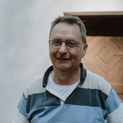 episode Christian Wittmann on Senior Coliving and Rural Social Alternatives in Friesenhausen (de) artwork