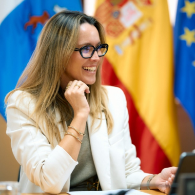 episode María Fernández: "Las VTC llevan operando en Canarias 40 años" artwork