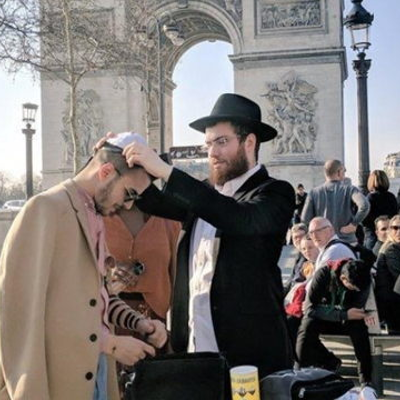 episode Le privé et le public dans la cité artwork