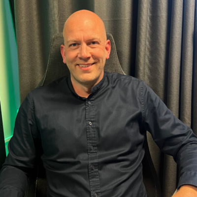episode #119 – Takmarkanir í flugstjórnarþjónustu ISAVIA í sumar vegna manneklu – flugumferðarstjórar þrýsta á nýjan kjarasamning - Arnar Hjálmsson formaður Félags íslenskra flugumferðarstjóra fer yfir stöðuna artwork