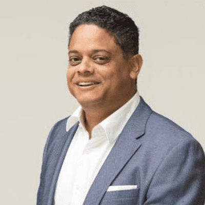 episode Extra Paradise Podast: Eugene Rhuggenaath Over Corona Op Curacao artwork