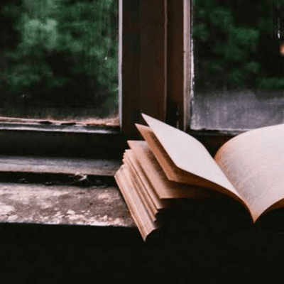 Pasando el rato leyendo libros
