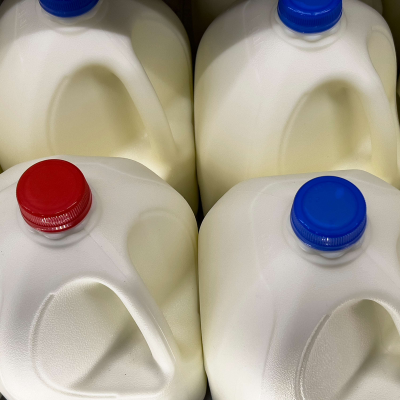 episode Hot Topics—Prior Authorization Shakeup, Gig Worker Health, Heat Wave Dangers & Whole Milk Wins artwork