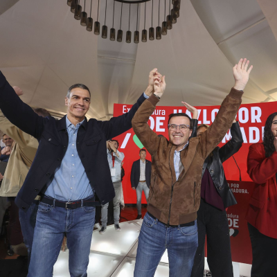 episode Es Noticia: Sánchez apoya a su candidato imputado a las extremeñas artwork