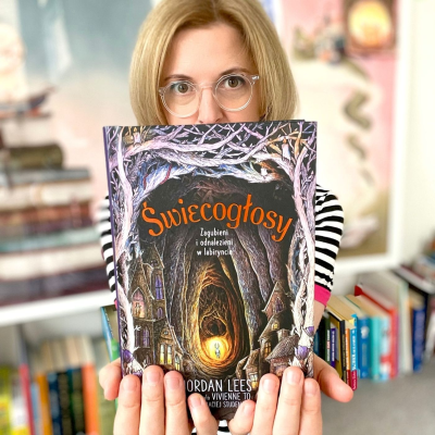episode Świecogłosy – książka fantasy dla dzieci 10+. Magia, mitologia i labirynt jak z legend artwork
