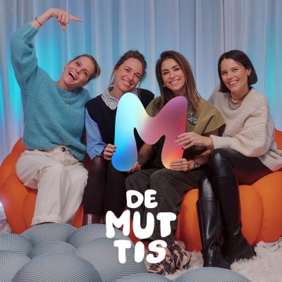 episode 01 — WhatsApp, opvang en kledingtrends artwork