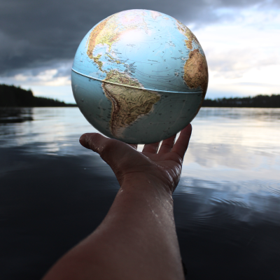 INS-ES "Implicaciones ambientales y sociales de la contaminación del: agua, aire y suelo"