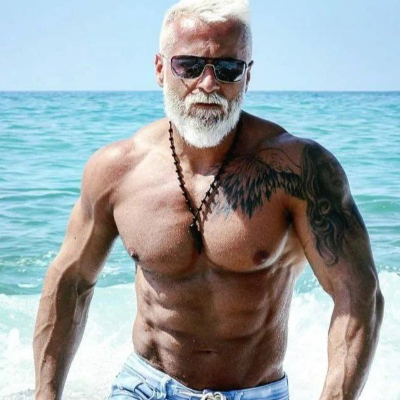episode Episode 35: Why mid-age men and women struggle to stay or get fit artwork
