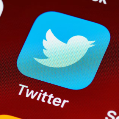 episode #45 - Big changes at Twitter, airlines go the last mile & shoppable murals artwork