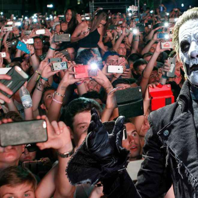 episode Is it really possible to ban phones at gigs? artwork