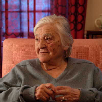 episode Folge 37: „Hochbranden“ – zum 100. Geburtstag von Etel Adnan artwork