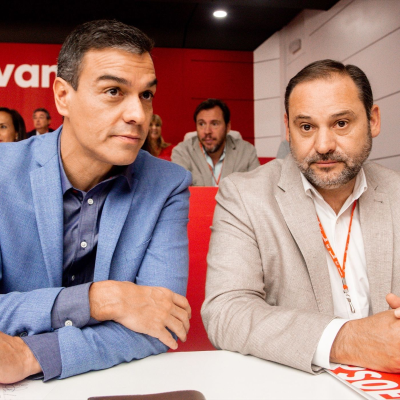 episode Es Noticia: Ábalos confiesa que Sánchez le avisó de que la UCO investigaba a Koldo artwork