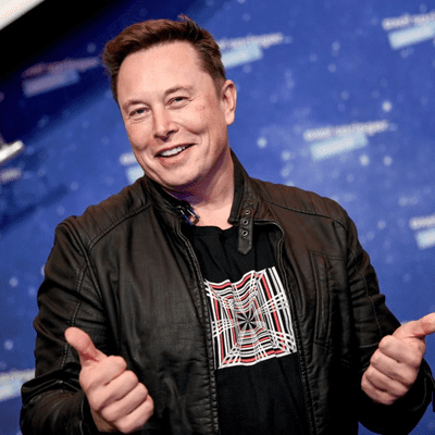 episode T1E1 (Piloto): El e-mail de Elon Musk artwork