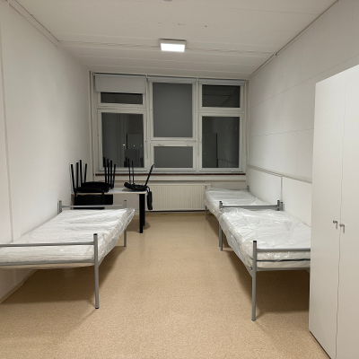 episode Weniger Asylbewerber: Wer zahlt für leere Unterkünfte? artwork