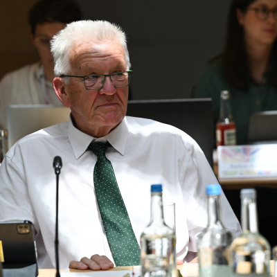 episode Seit über 14 Jahren im Amt: Rekord für Winfried Kretschmann artwork
