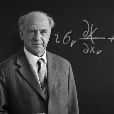 episode Vor 100 Jahren: Wie Werner Heisenberg die Quantenmechanik erfand artwork