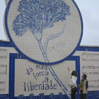 episode Historische protestsongs. Aflevering 2: 'Grândola, Vila Morena' artwork