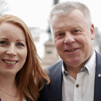 episode Annie Lööf ringer pappa Hans-Göran när ingen annan fattar artwork