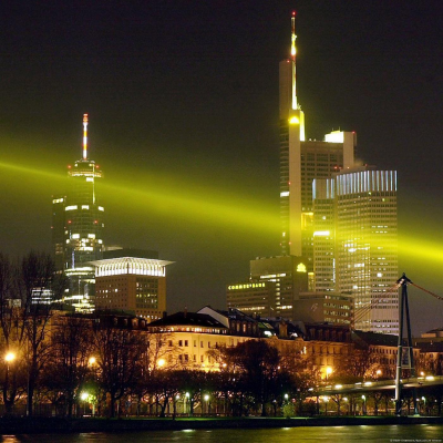 episode Helle Nächte in der Stadt artwork