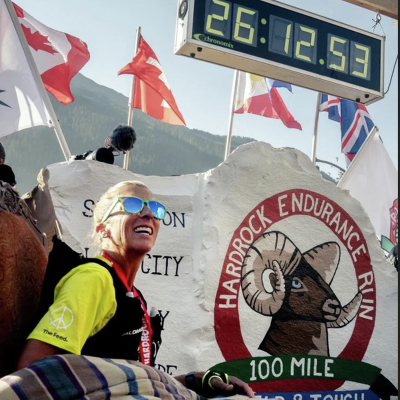 episode Tertulia - Subidón de HardRock 100 Courtney Dauwalter 🆚 Katie Schide artwork