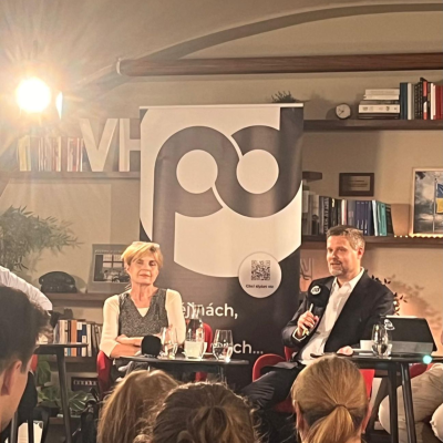 episode Rádio Svobodná Evropa - Diskuse v Knihovně Václava Havla artwork