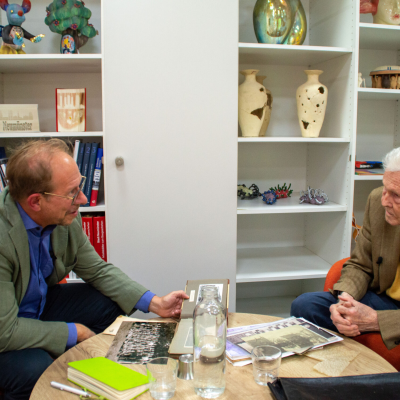 episode Erinnerungskultur am 8. Mai zum Nachhören: Fiete Rowedder im Gespräch mit OB Tobias Bergmann artwork