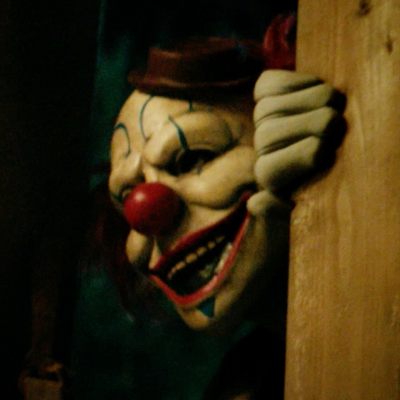 episode Cine en Serie 316 - Clown in a Cornfield, Sirât, El Camino Estrecho, Amateur, La Tutoría, Predator Killer Of Killers artwork