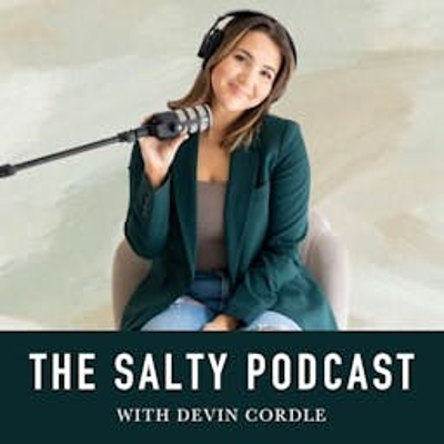 Imagen de portada del espectáculo The Salty Podcast
