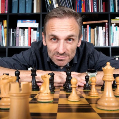 episode Episode 280 with Peter Doggers, Director of Content at Chess.com and Author of THE CHESS REVOLUTION artwork