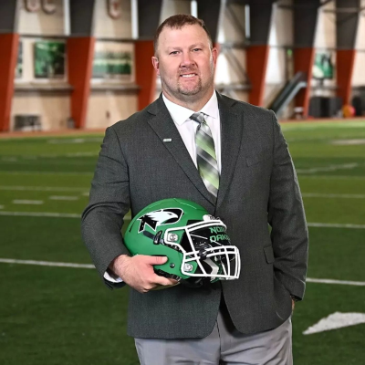 episode 1-on-1 with UND Head Coach Eric Schmidt artwork