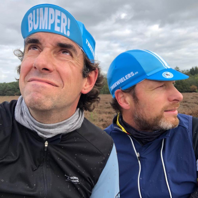 episode Samen 1.000 kilometer fietsen, terugkerende duimshifter en rondleidingen bij Moser en De Rosa artwork